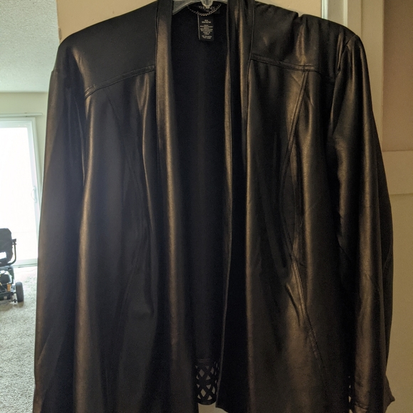 Catherine's 4x black jacket poly/spandex blend - Picture 2 of 3